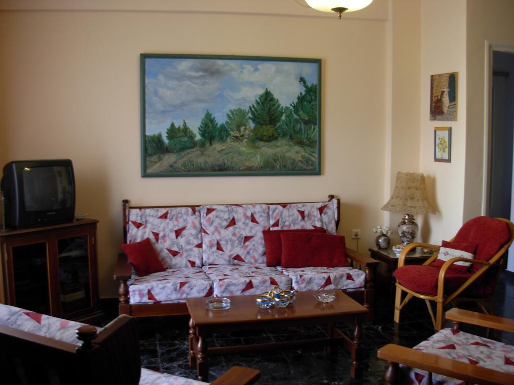 Michele'S Flat Chrissi Akti Chania Exterior foto