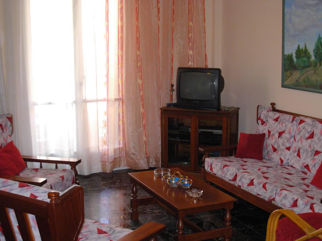 Michele'S Flat Chrissi Akti Chania Exterior foto