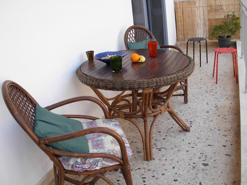 Michele'S Flat Chrissi Akti Chania Exterior foto